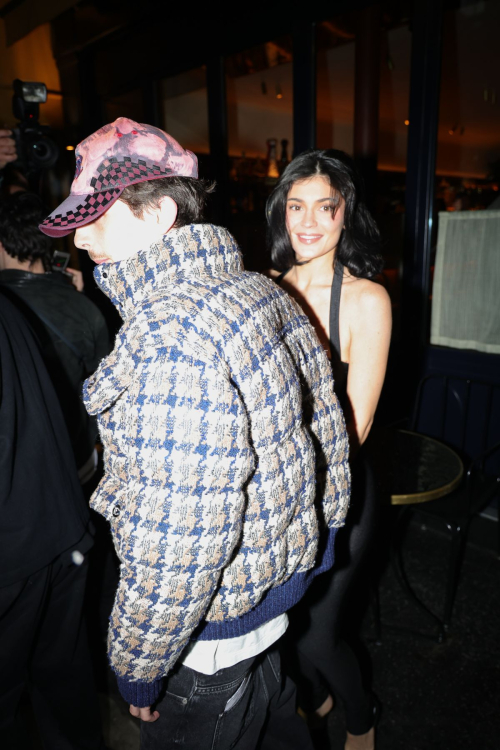 Kylie Jenner and Timothee Chalamet Out for Dinner in Paris, January 2025 6