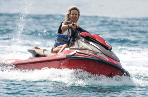 Lady Victoria Hervey Rocks a Bikini in Barbados, January 2025 11