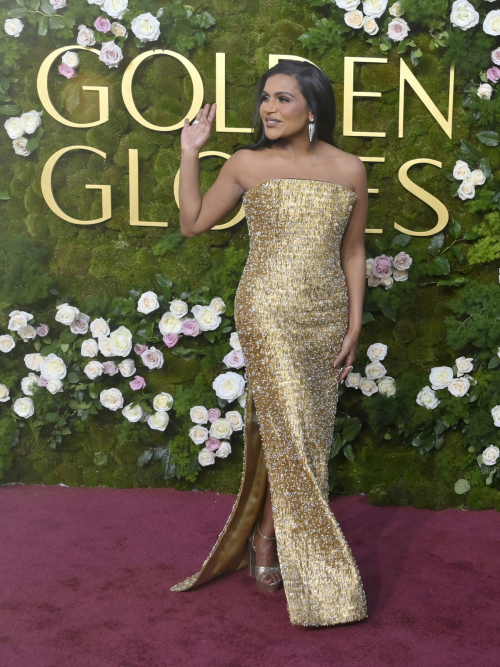 Mindy Kaling Dazzles at Golden Globes Ceremony, January 2025