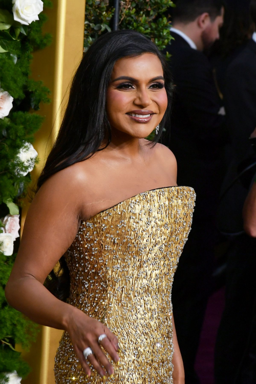 Mindy Kaling Dazzles at Golden Globes Ceremony, January 2025 1