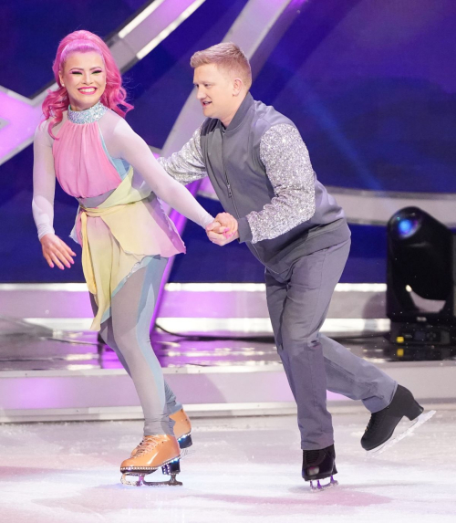 Molly Beth Lanaghan at Dancing on Ice Season 17 Episode 1, January 2025 12