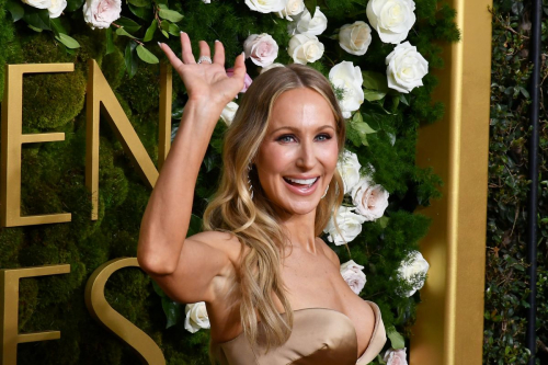 Nikki Glaser Lights up the Golden Globes Stage, January 2025 1