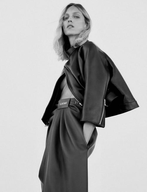 Anja Rubik for Elle France Feature, February 2025 17