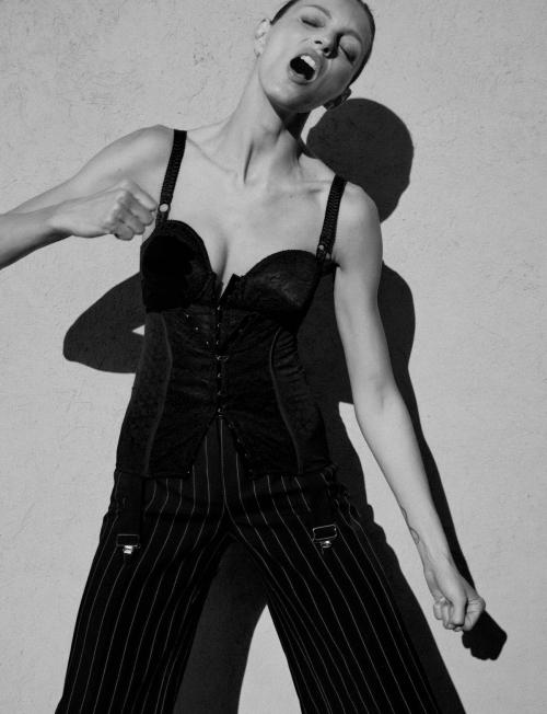 Anja Rubik for Elle France Feature, February 2025 31