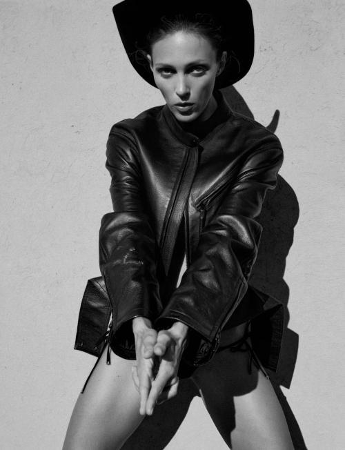 Anja Rubik for Elle France Feature, February 2025 60