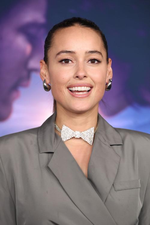 Chelsea Gilligan at The Gorge Premiere, February 2025 4