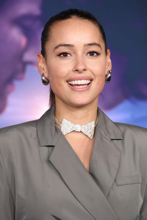 Chelsea Gilligan at The Gorge Premiere, February 2025 5