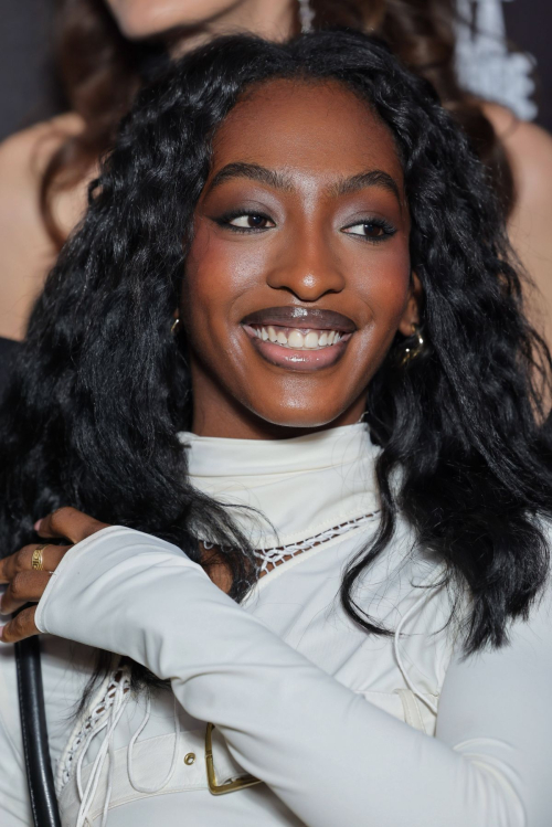 Ebony Cham at 22nd Fashion Dinner for Sidaction, January 2025 4