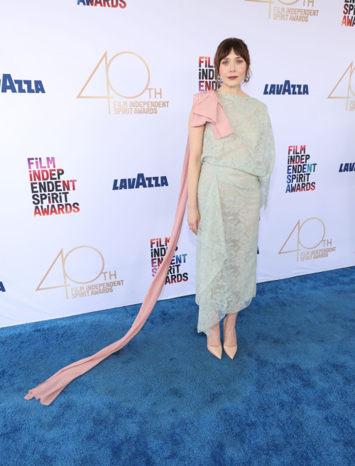 Elizabeth Olsen at Film Independent Spirit Awards, February 2025 1