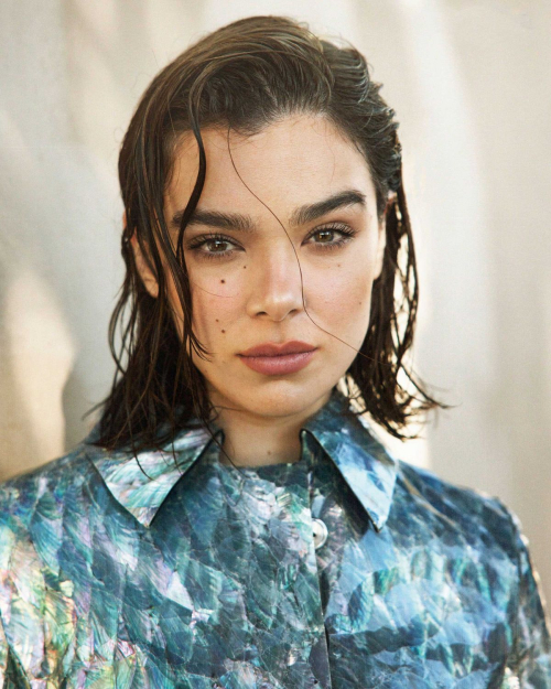 Hailee Steinfeld for Vogue Philippines, March 2025 14