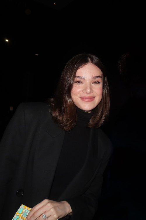 Hailee Steinfeld Out and About in Milan, February 2025 2