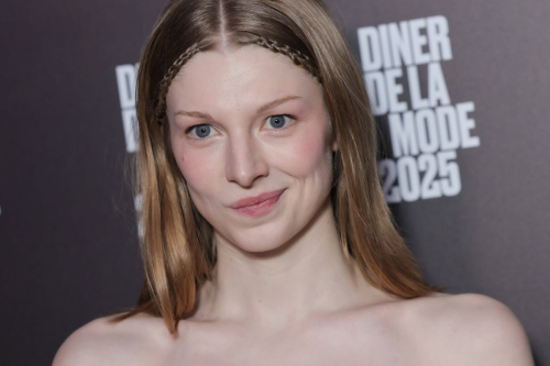 Hunter Schafer at 22nd Fashion Dinner for a Cause, January 2025 6