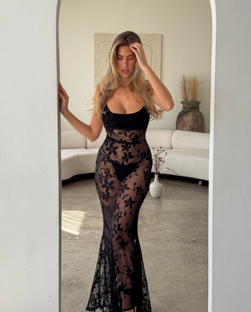 Kara Del Toro Instagram Photos, February 2025