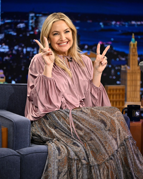 Kate Hudson on The Tonight Show with Jimmy Fallon, February 2025 4