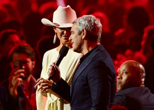 Lainey Wilson at MusiCares Persons of Year Honoring The Grateful Dead, February 2025 5