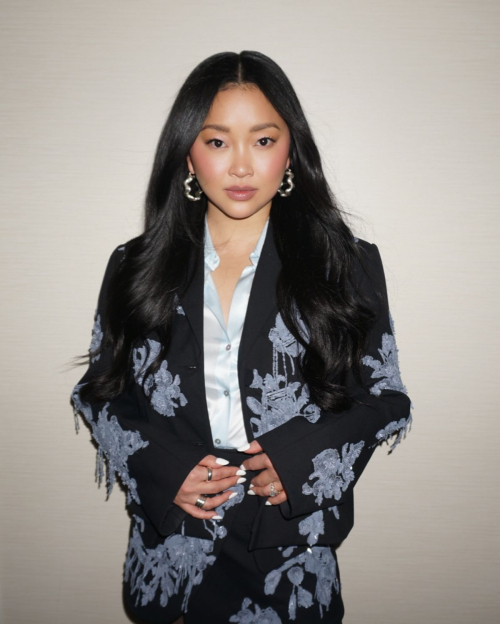 Lana Condor at the Premiere of 