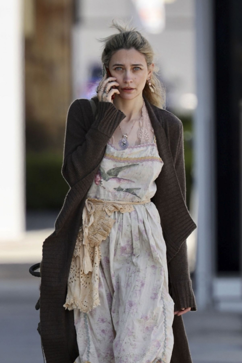 Paris Jackson Out and About in West Hollywood, February 2025 6