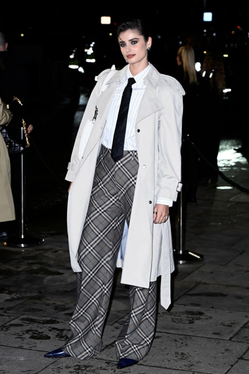 Taylor Hill at Burberry Show, London Fashion Week February 2025 4