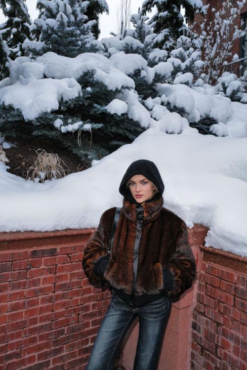 Emilia Silberg at The Snow Lodge x Revolve Apres Ski, February 2025 2