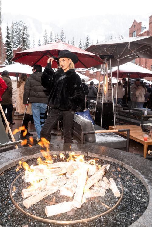 Emilia Silberg at The Snow Lodge x Revolve Apres Ski, February 2025 2