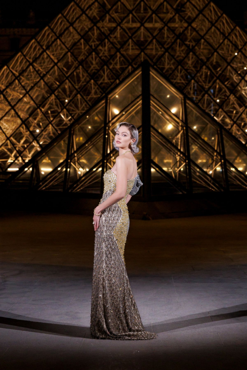 Gigi Hadid at Le Grand Diner du Louvre, Paris, March 2025 4