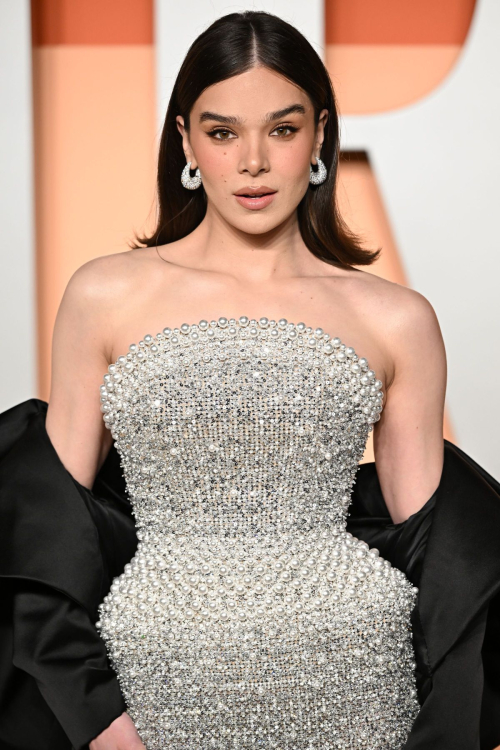 Hailee Steinfeld at 2025 Vanity Fair Oscar Party, March 2025 3