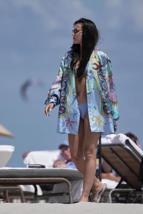 Isabela Grutman in Bikini at a Beach in Miami, March 2025 3