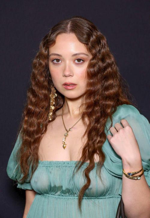 Laufey at Chloe Womenswear Fall/Winter 2025-2026 Show in Paris, March 2025 1