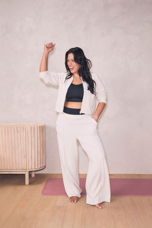 Ashley Graham for Mother’s Day Victoria’s Secret, May 2025 6