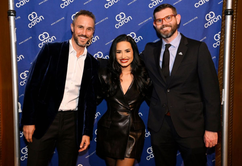 Demi Lovato at Caron Treatment Centers Gala in New York, April 2025 3