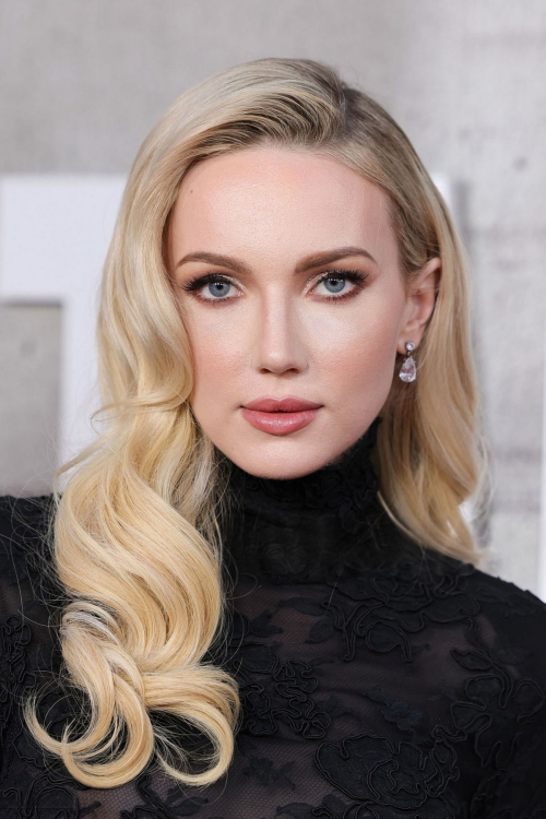 Emily Ruhl at Handmaid’s Tale Premiere, April 2025 6