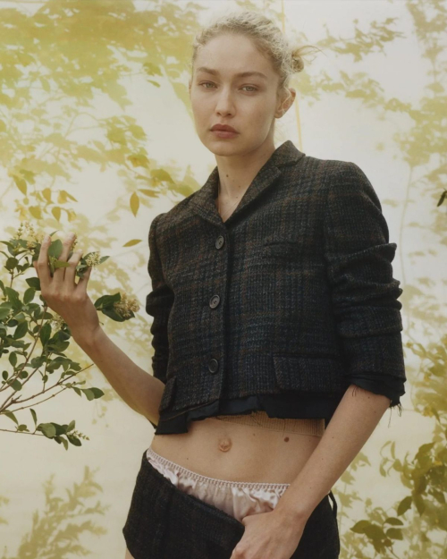 Gigi Hadid Birthday Wish by Vogue Magazine, April 2025 5
