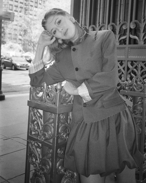 Hermione Corfield at photoshoot, April 2025 1