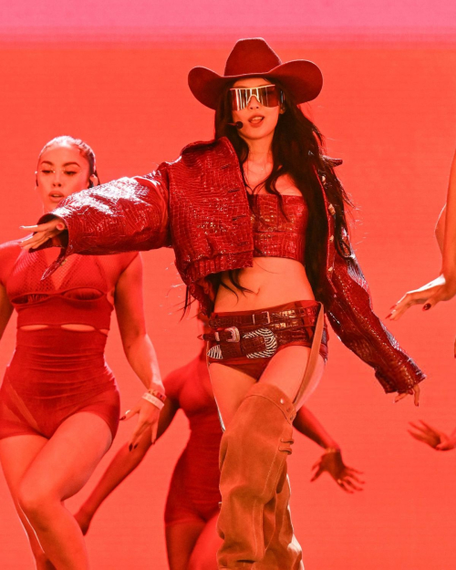 Jennie Performs at 2025 Coachella Valley Festival, Weekend 1, Day 2, April 2025 9