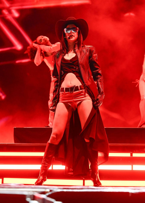 Jennie Performs at 2025 Coachella Valley Festival, Weekend 2, Day 3, April 2025