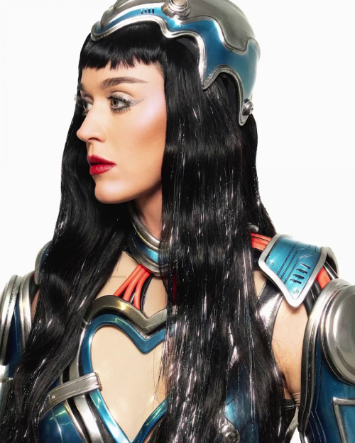 Katy Perry on Lifetimes Tour, April 2025 2