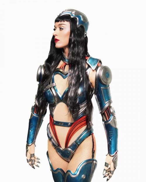 Katy Perry on Lifetimes Tour, April 2025 3