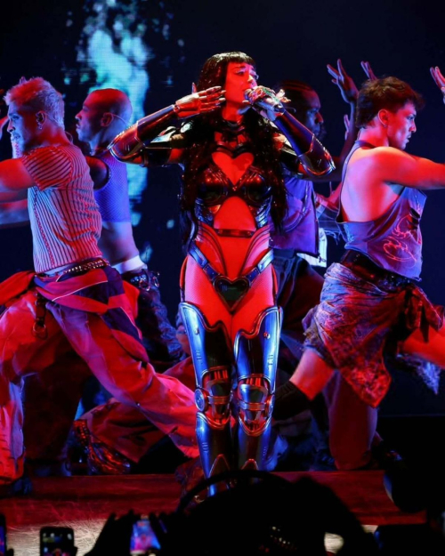 Katy Perry Performs at Lifetimes Tour in Mexico City, April 2025 2