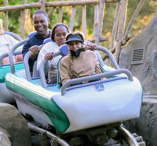 Kerry Washington out at Disneyland, April 2025 1