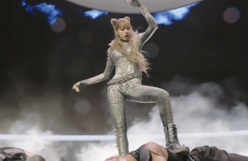 Lalisa Manobal performs at Coachella Sahara Stage, April 2025