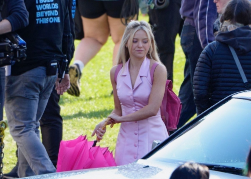 Lexi Minetree on Set of Series Elle Vancouver BC, April 2025 1