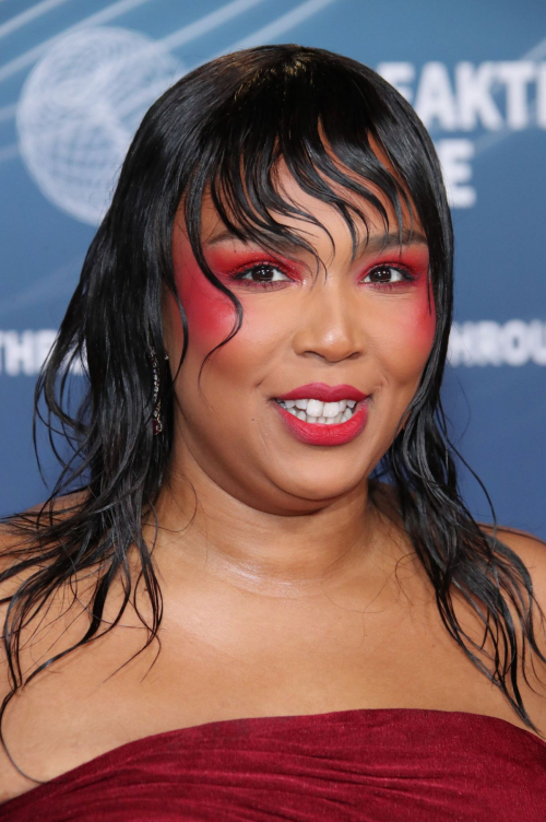 Lizzo at Breakthrough Prize Ceremony, April 2025 2