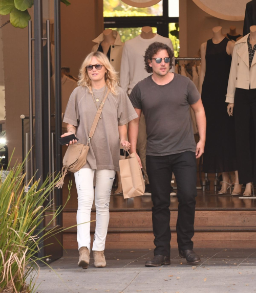 Malin Akerman and Jack Donnelly Out Shopping, April 2025 6
