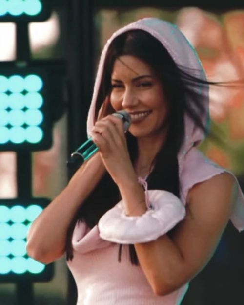 Marina Diamandis Performs at 2025 Coachella Valley Festival, Weekend 2, April 2025 4