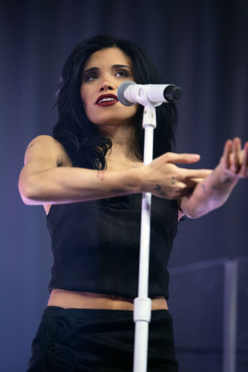 Nessa Barrett Performs at History in Toronto, February 2025 3