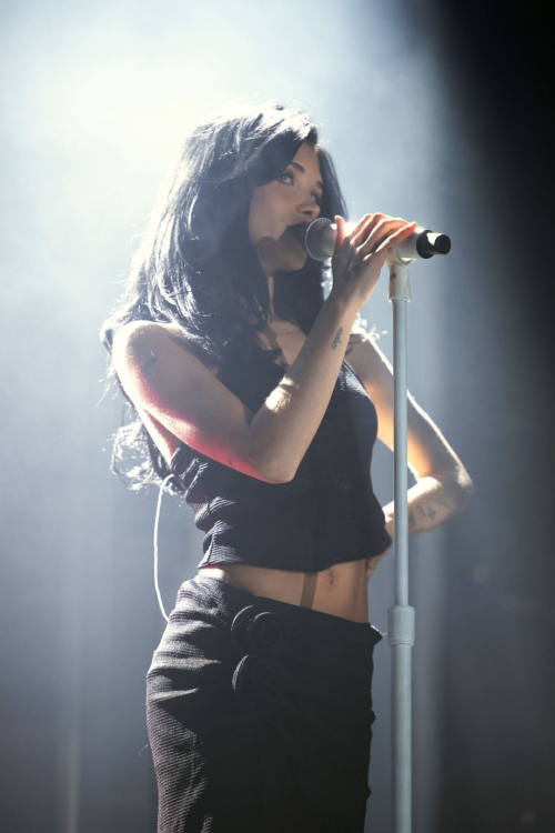 Nessa Barrett Performs at History in Toronto, February 2025 5