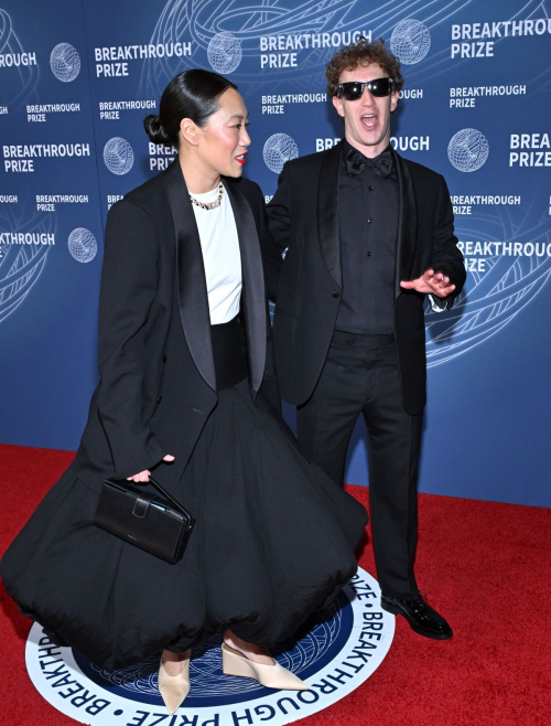 Priscilla Chan at Breakthrough Prize Ceremony, April 2025 5