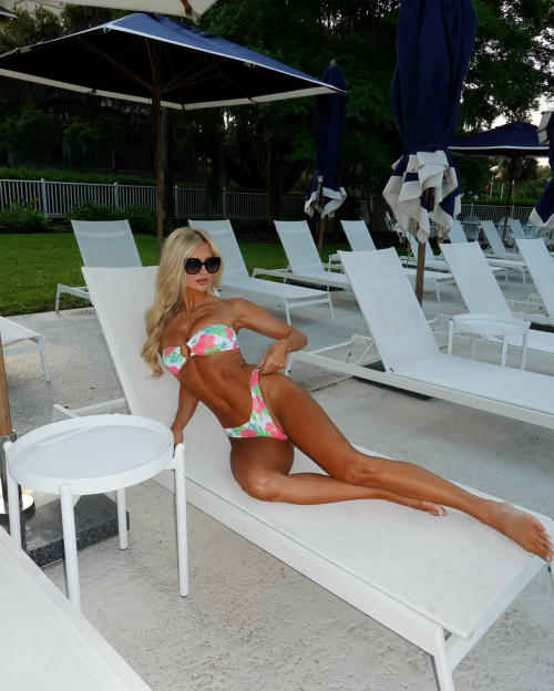 Savannah Deleane Morris Instagram photos, April 2025 3