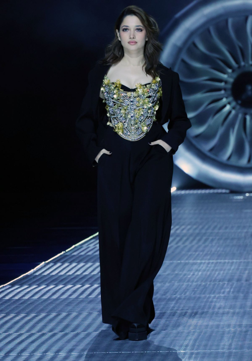 Tamannaah Bhatia at Lakme Fashion Week x FDCI, March 2025 1