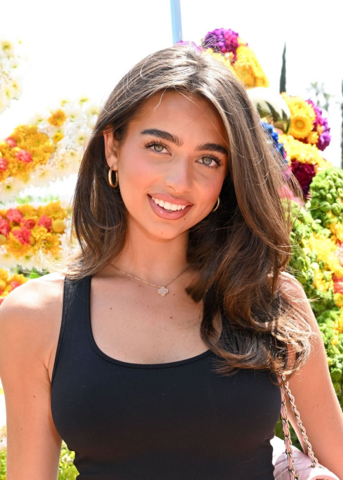 Taylor Nunez at Marc Jacobs Daisy Garden Event, April 2025 3